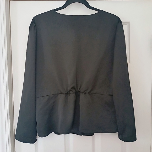 J.crew  women's Satin back crepe button-front blouse,Size 14, black - Picture 4 of 9